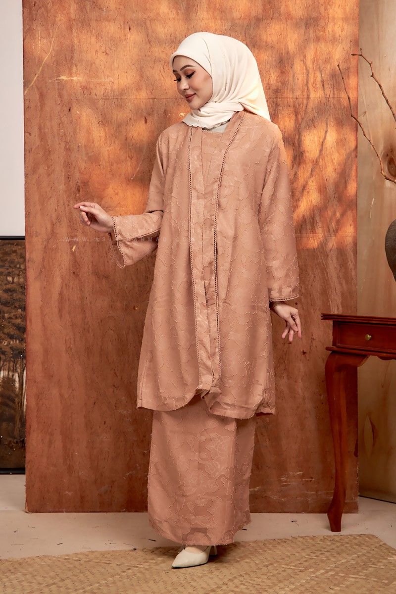 NOORMA KEBARUNG IN BROWN