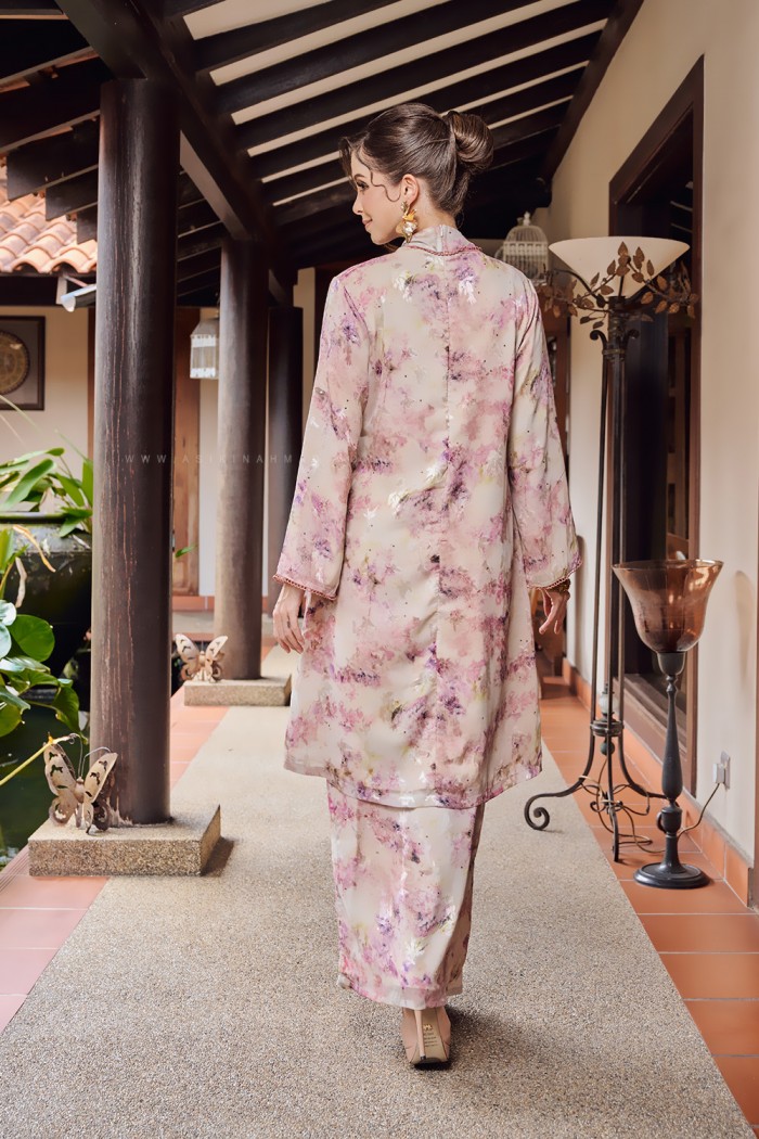 NOORMA PRINTED KEBARUNG IN PINK CREAM (BATCH 2)