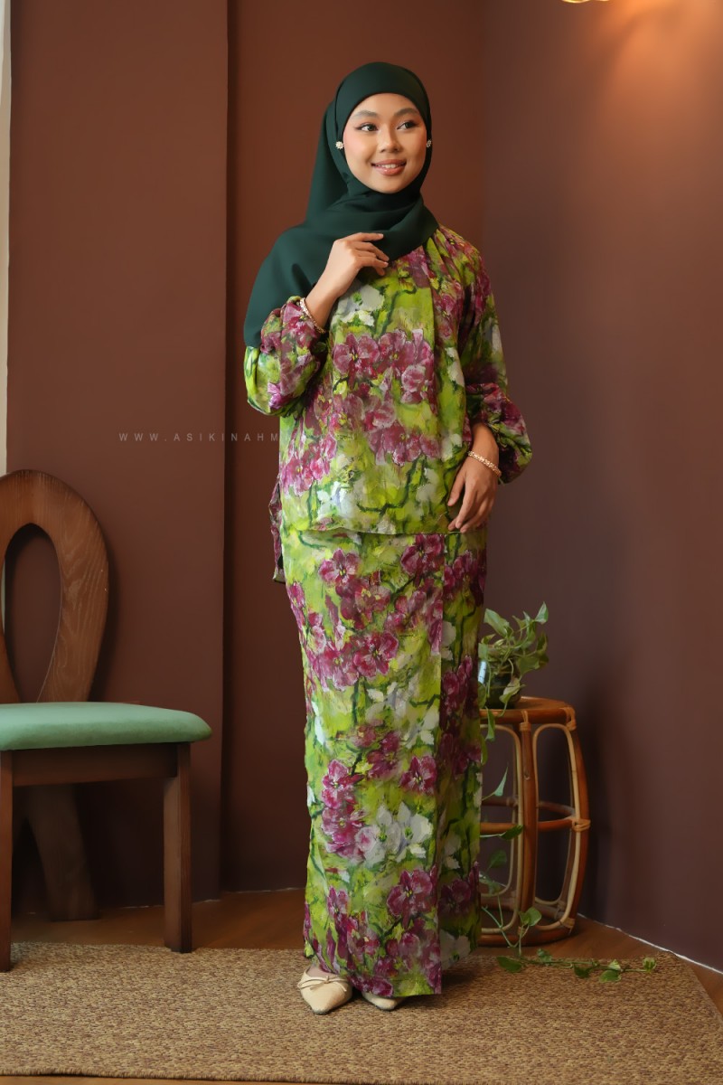 ORKID PRINTED KURUNG IN MATCHA STRAWBERRY (BATCH 2)