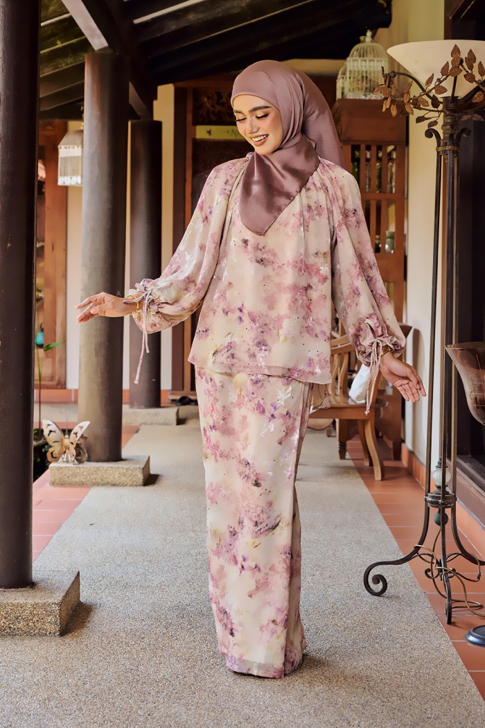 ORKID PRINTED KURUNG IN PINK CREAM (BATCH 2)
