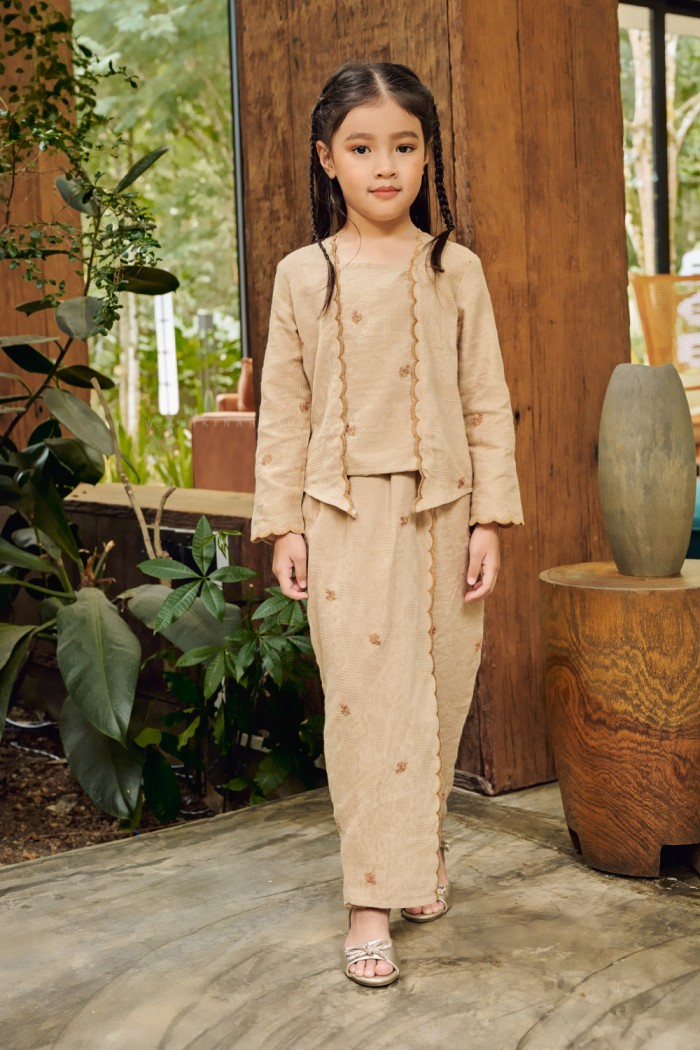 RAESA KEBAYA KIDS in BROWN