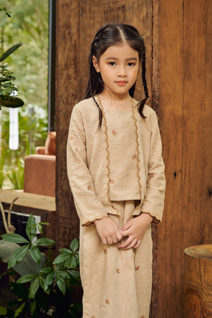 RAESA KEBAYA KIDS in BROWN