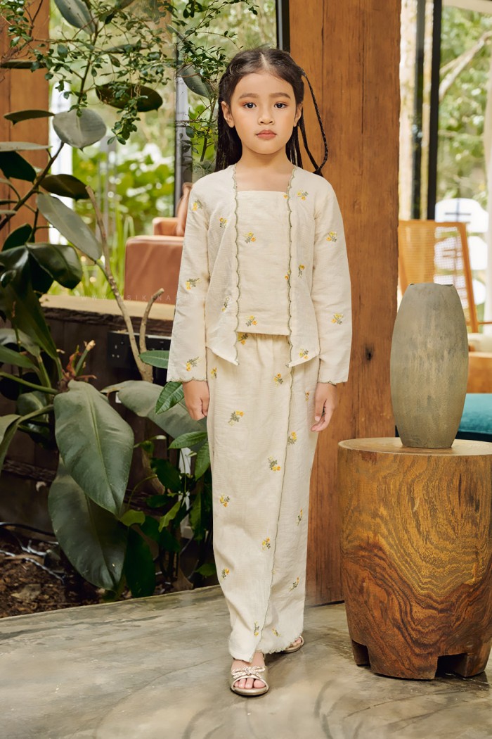 RAESA KEBAYA KIDS in WHITE OLIVE