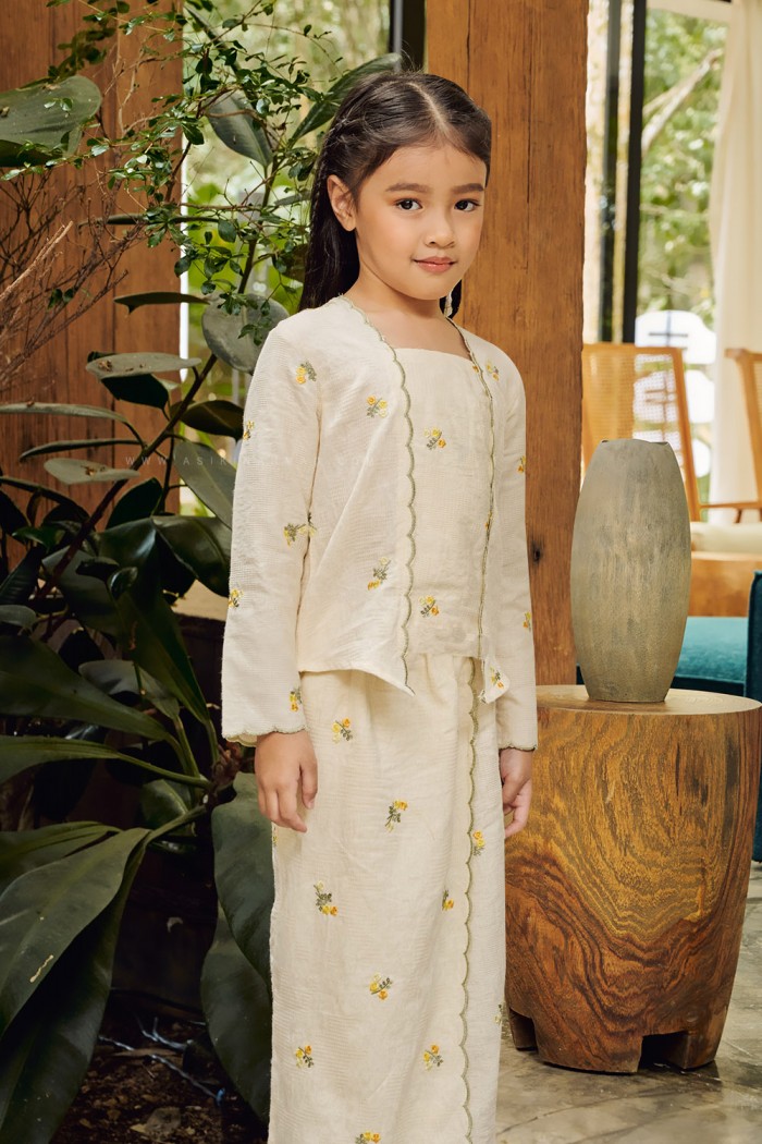 RAESA KEBAYA KIDS in WHITE OLIVE