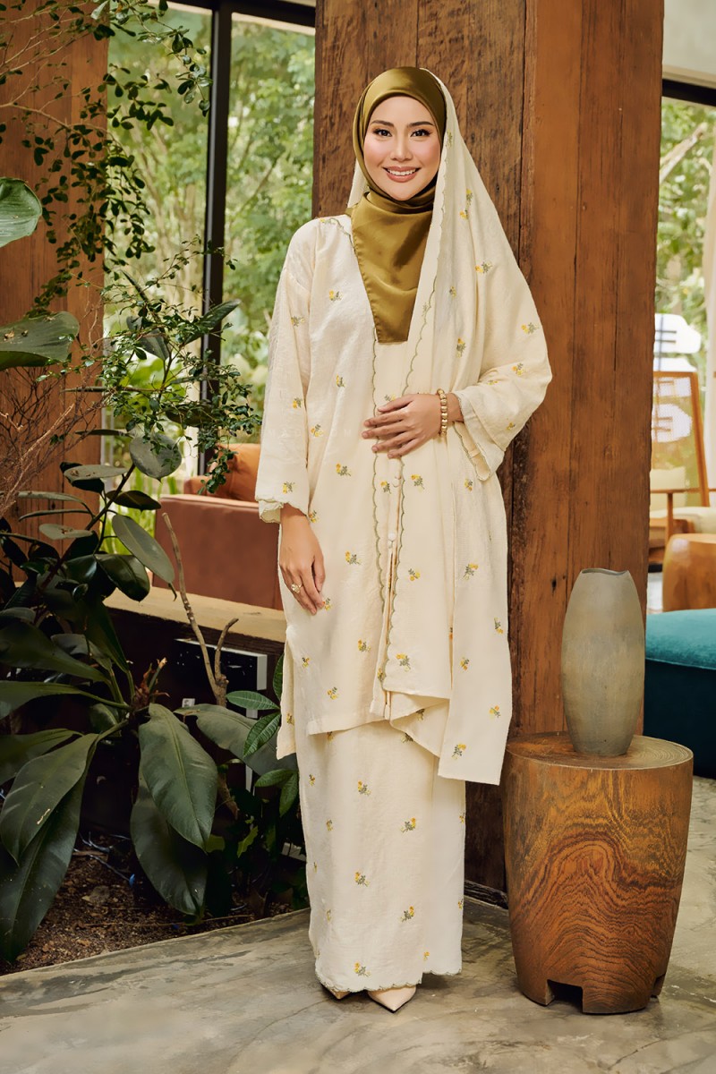 SARIMAH KURUNG SULAM in WHITE OLIVE