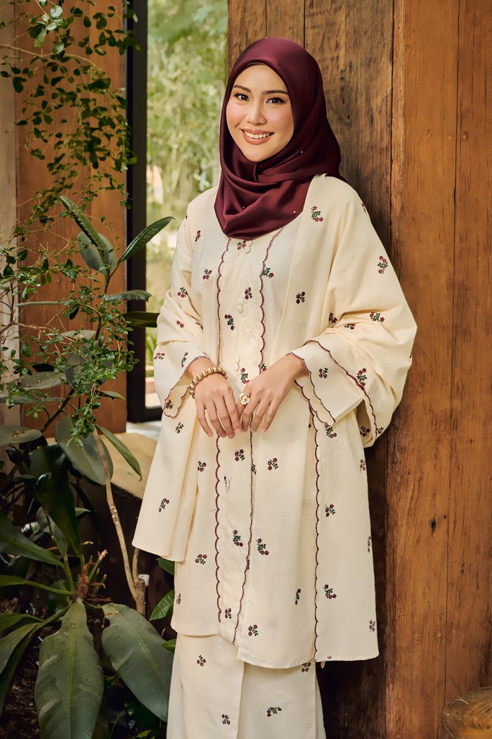 SARIMAH KURUNG SULAM in WHITE PURPLE