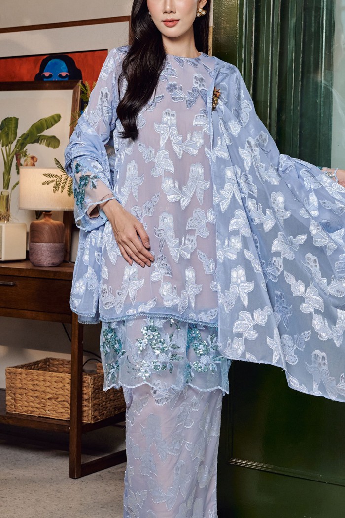 ADINDA SELENDANG IN BABY BLUE