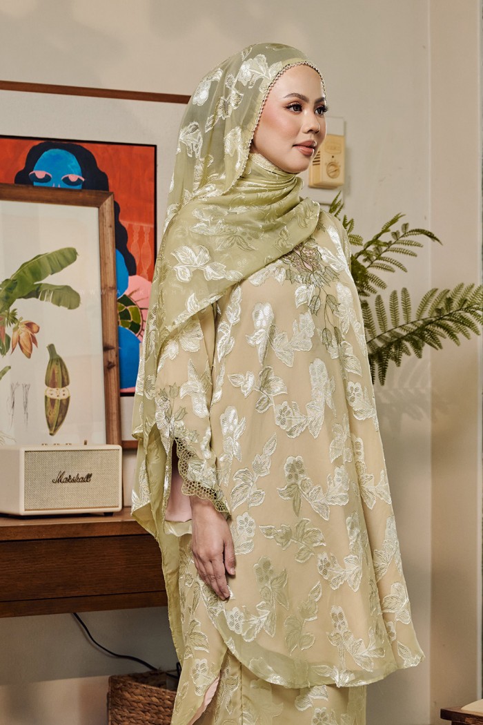 ADINDA SELENDANG IN SAGE GREEN