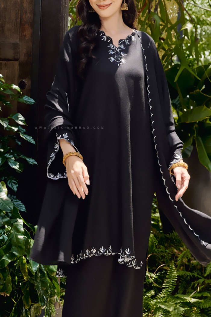 LINEN LAILA SELENDANG IN BLACK