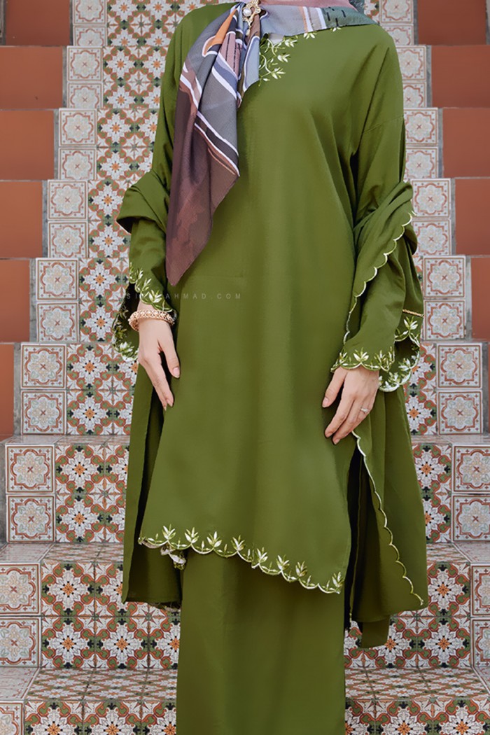 LINEN LAILA SELENDANG IN MATCHA GREEN