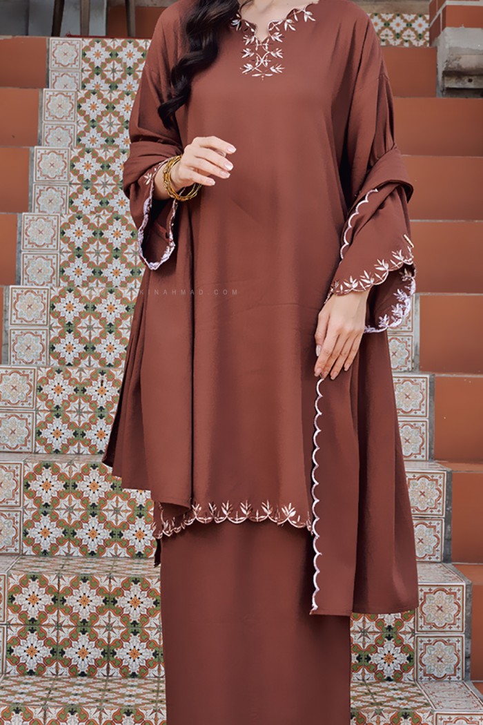 LINEN LAILA SELENDANG IN RICH BROWN