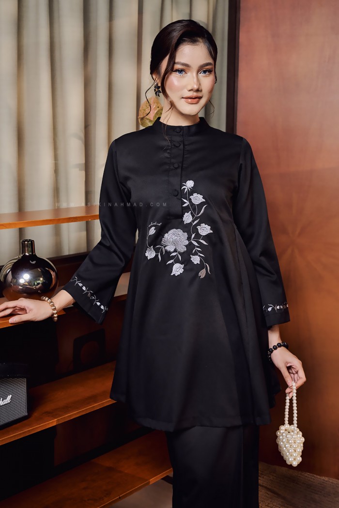 SERI MAYANG KURUNG IN BLACK