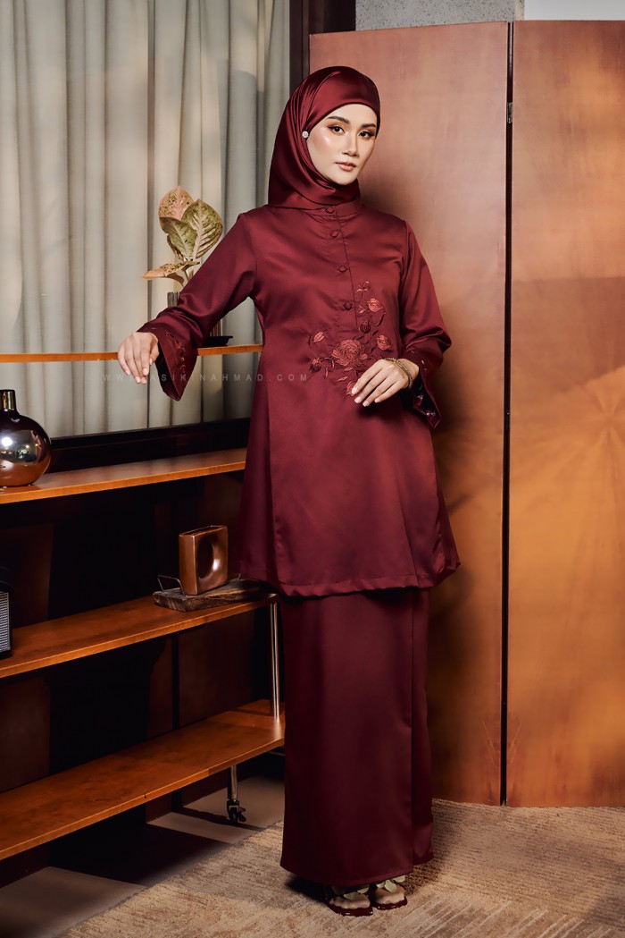 SERI MAYANG KURUNG IN MAROON