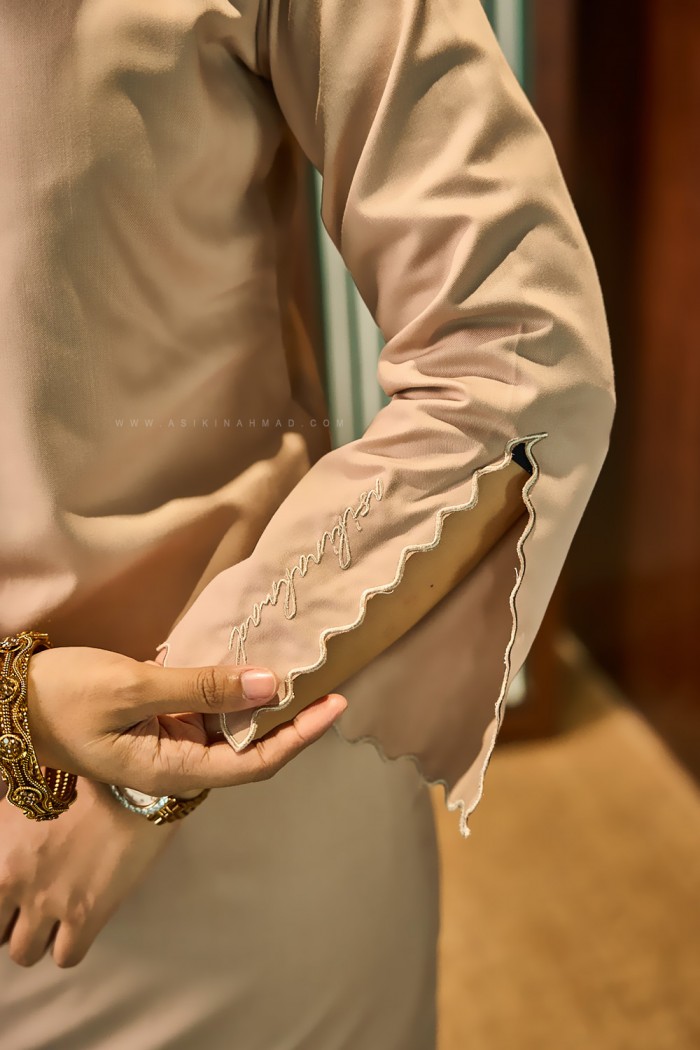 SONIA KURUNG IN SAND BROWN