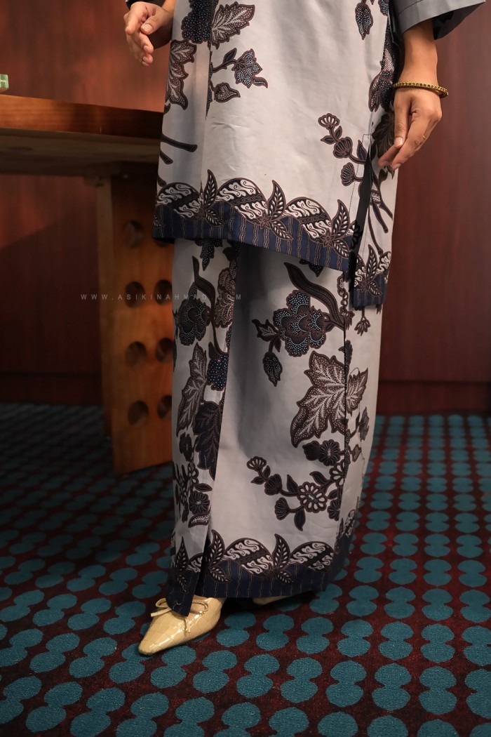 SENJA AYU KURUNG (SA003)