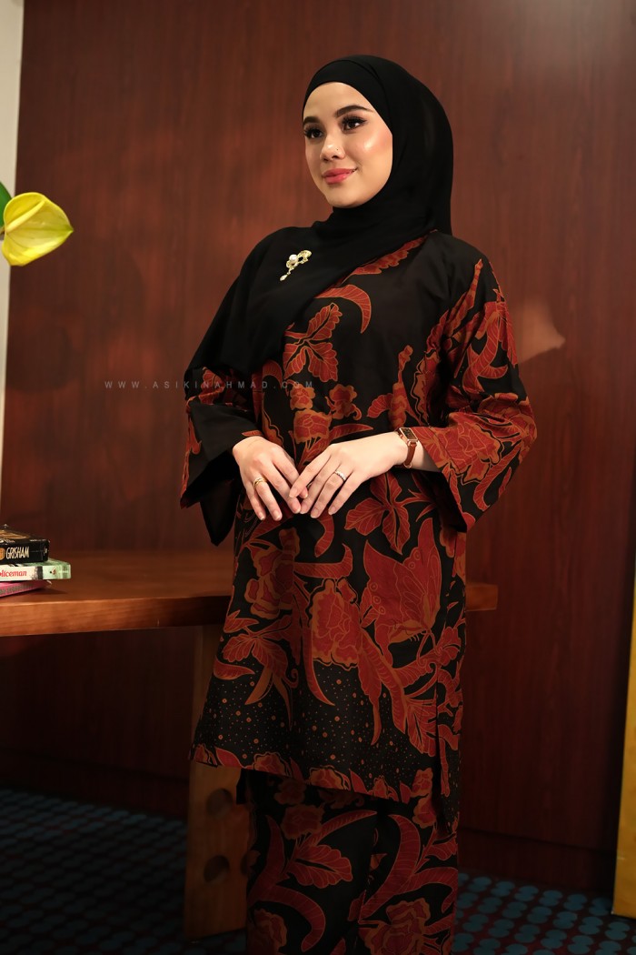 SENJA AYU KURUNG (SA004)