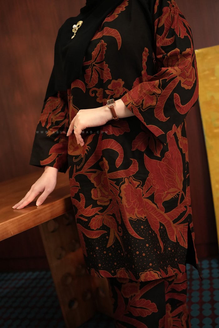 SENJA AYU KURUNG (SA004)