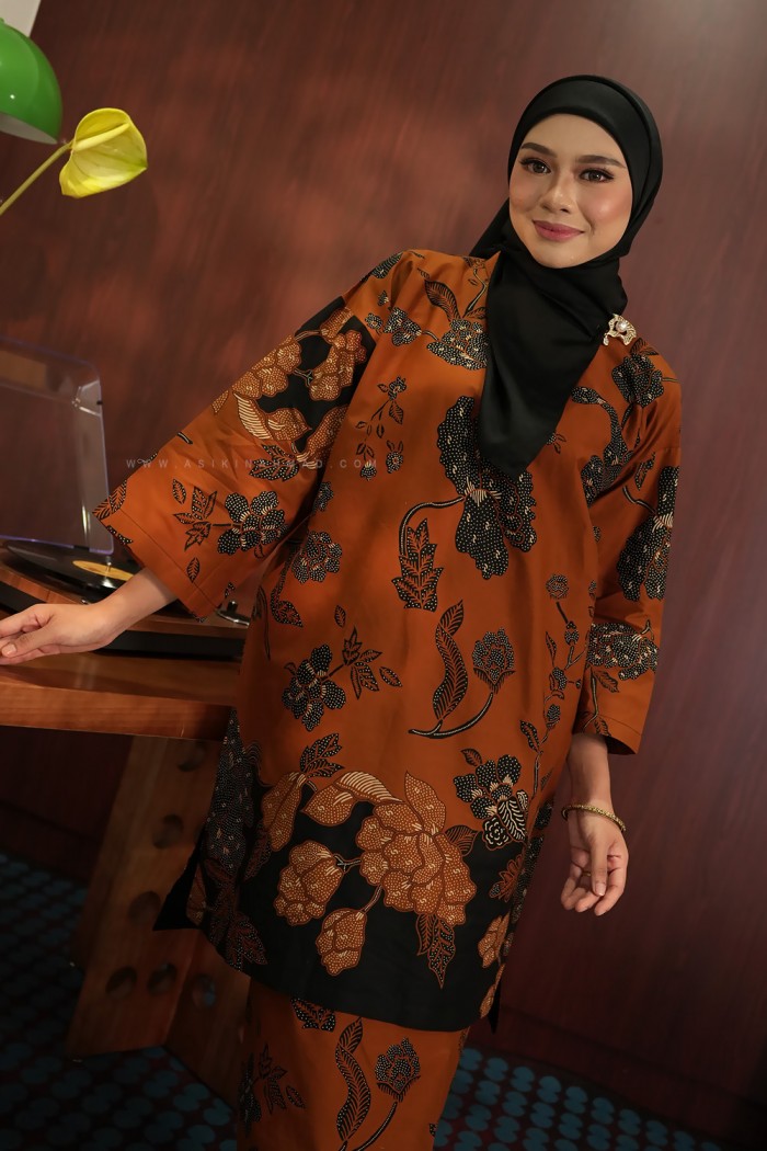 SENJA AYU KURUNG (SA005)