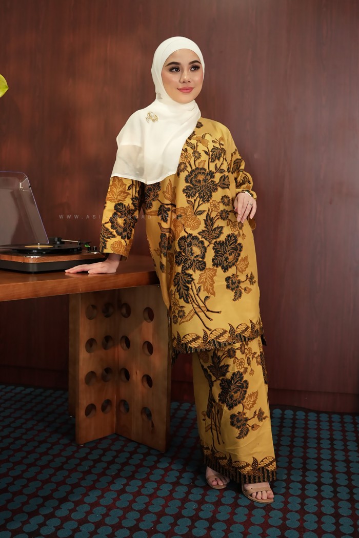 SENJA AYU KURUNG (SA006)