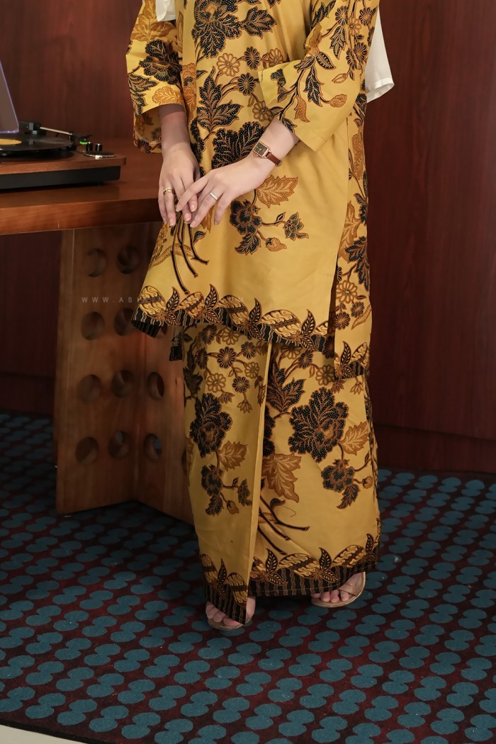 SENJA AYU KURUNG (SA006)