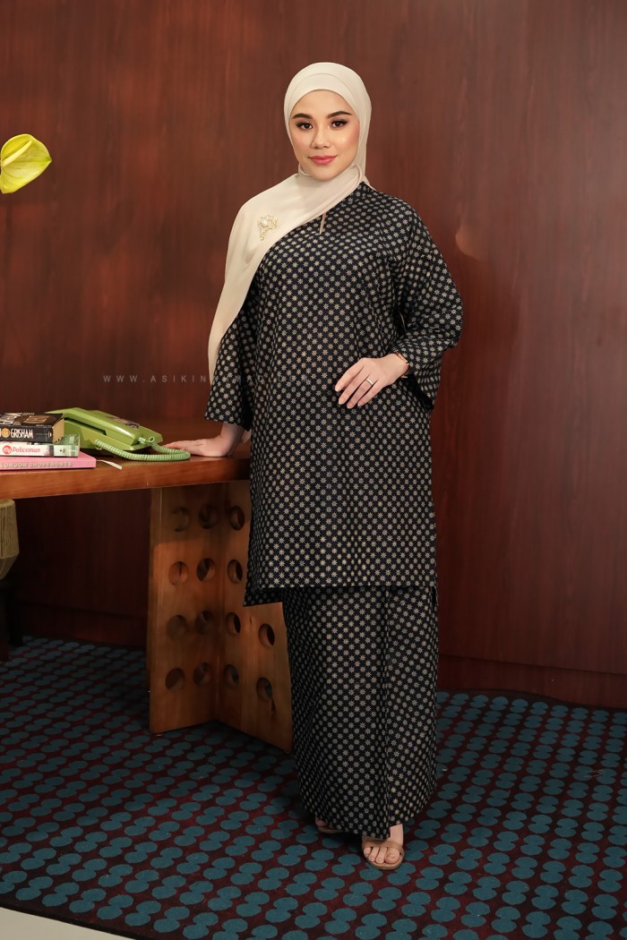 SENJA AYU KURUNG (SA008)