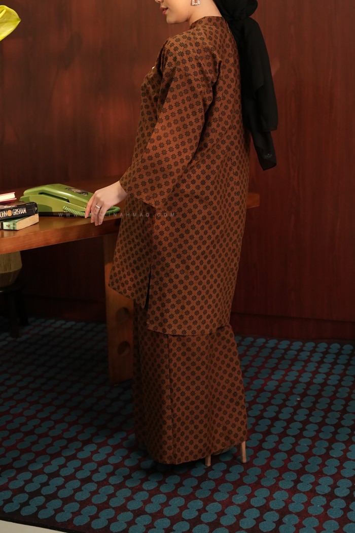 SENJA AYU KURUNG (SA010)