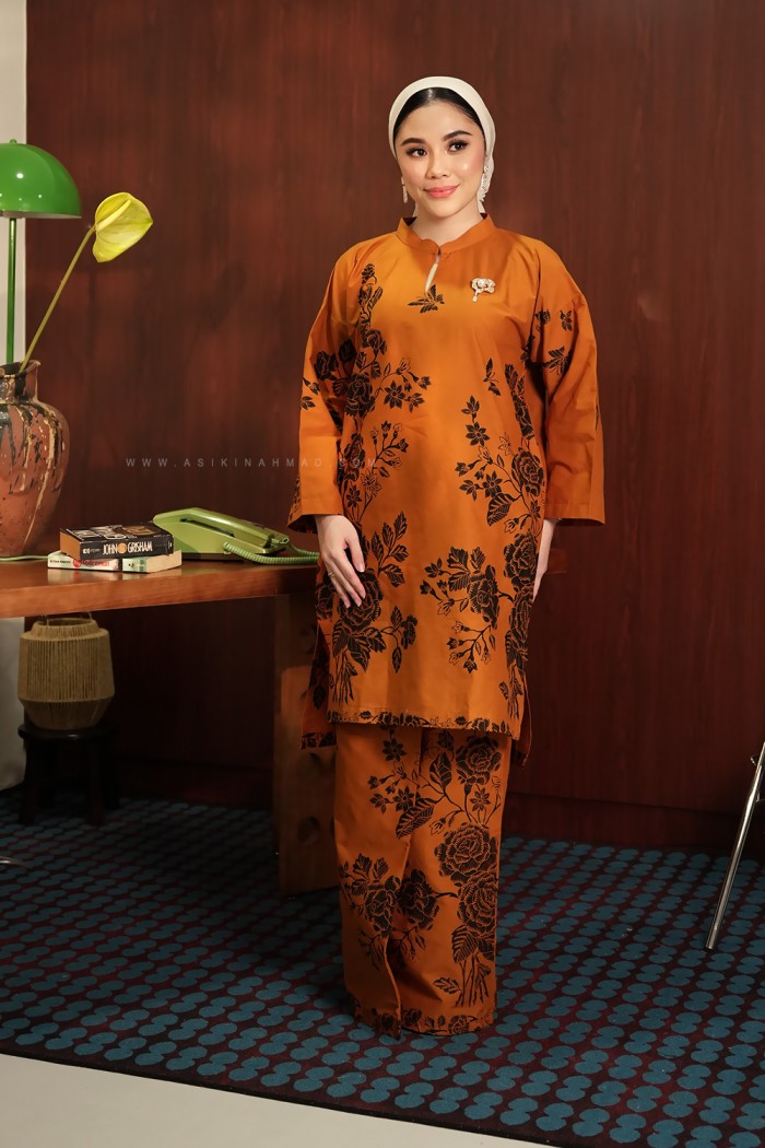 SENJA AYU KURUNG (SA013)