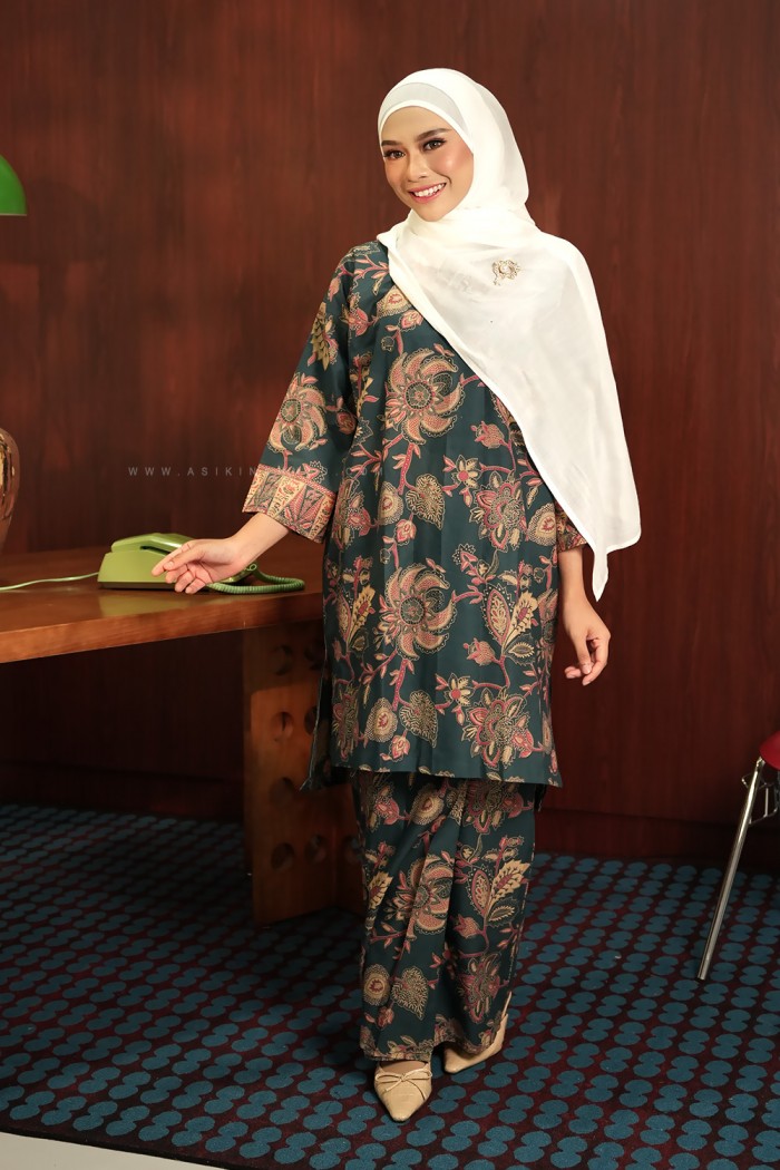 SENJA AYU KURUNG (SA015)