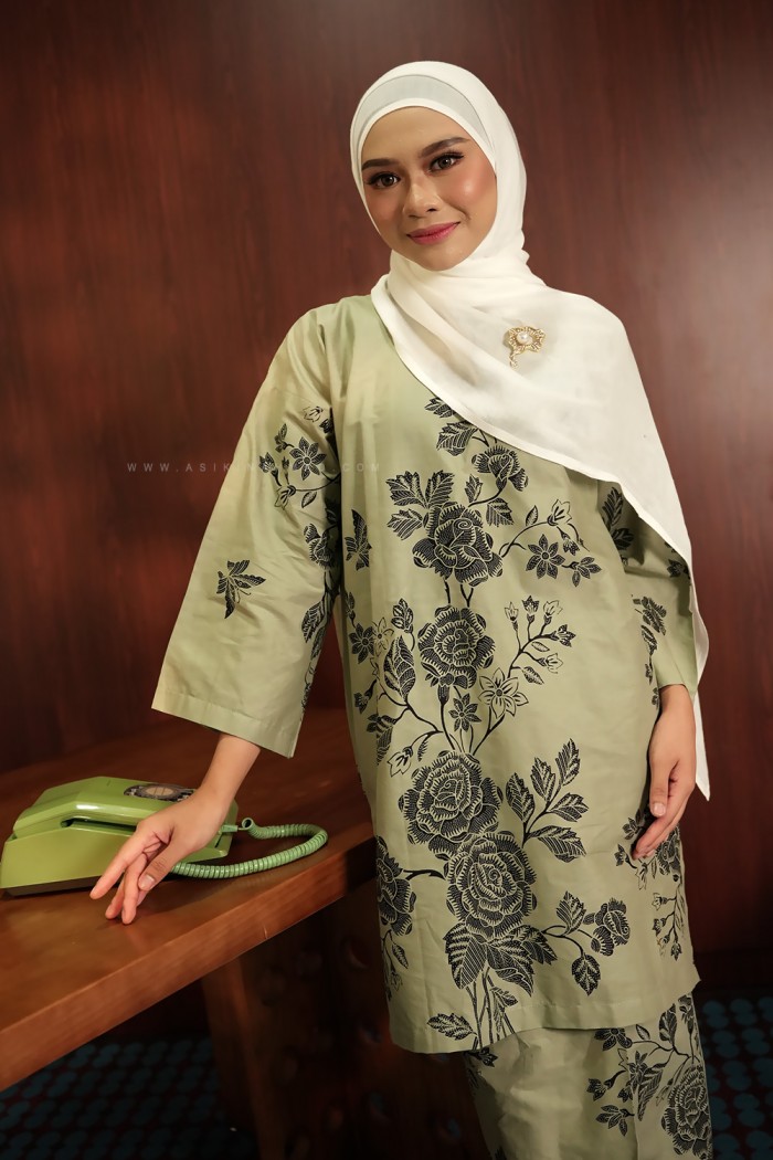 SENJA AYU KURUNG (SA021)