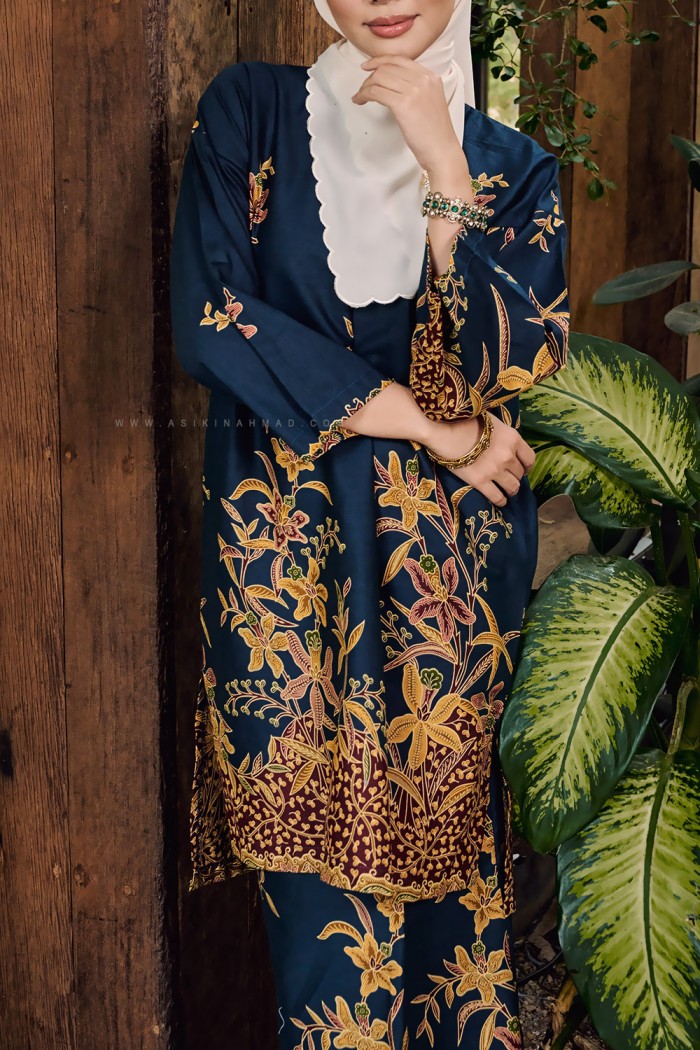 SENJA AYU KURUNG (SA024)