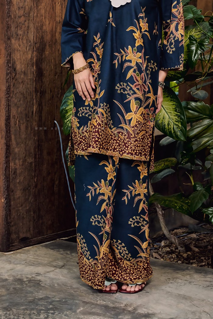 SENJA AYU KURUNG (SA024)