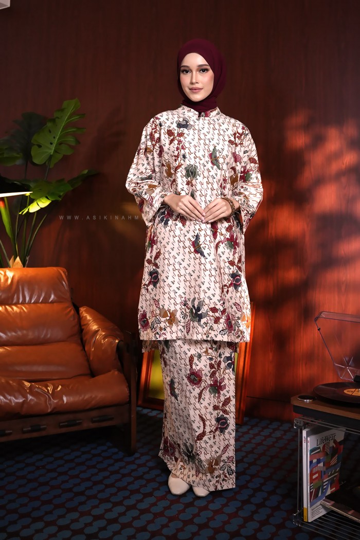 SENJA AYU KURUNG (SA041)