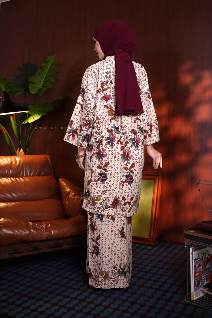 SENJA AYU KURUNG (SA041)