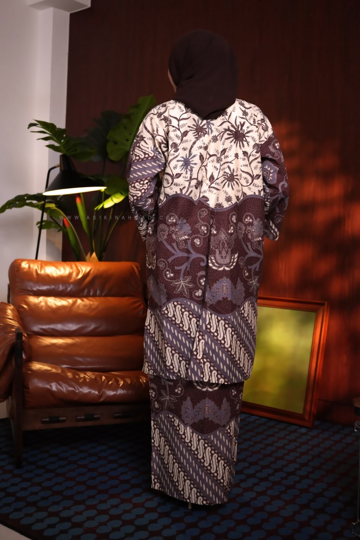SENJA AYU KURUNG (SA042)