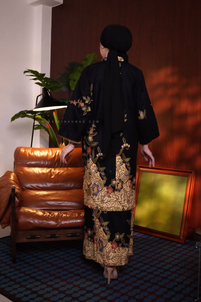 SENJA AYU KURUNG (SA047)