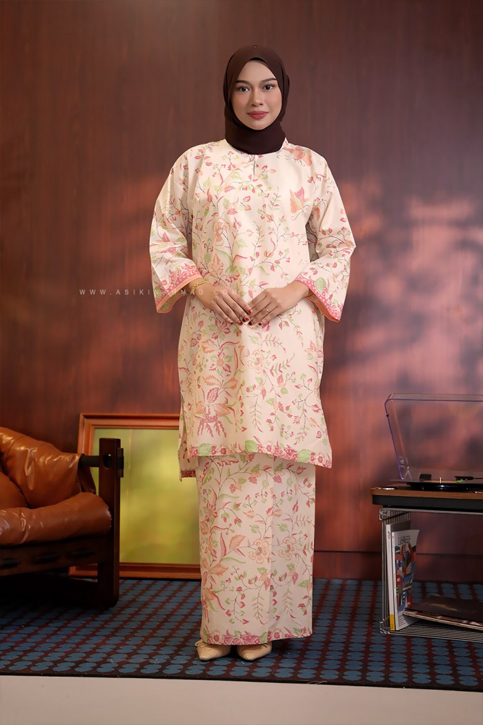 SENJA AYU KURUNG (SA048)