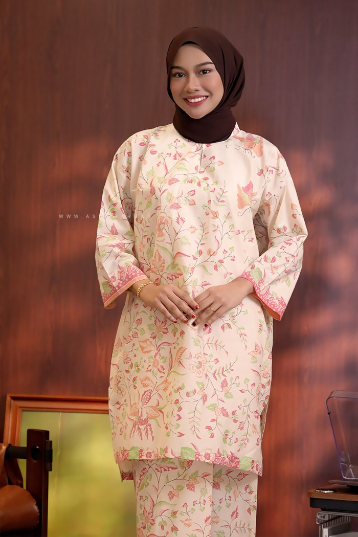 SENJA AYU KURUNG (SA048)