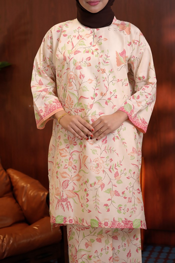SENJA AYU KURUNG (SA048)