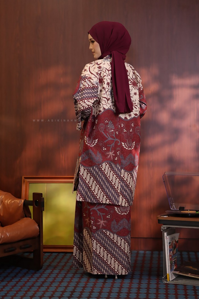 SENJA AYU KURUNG (SA049)