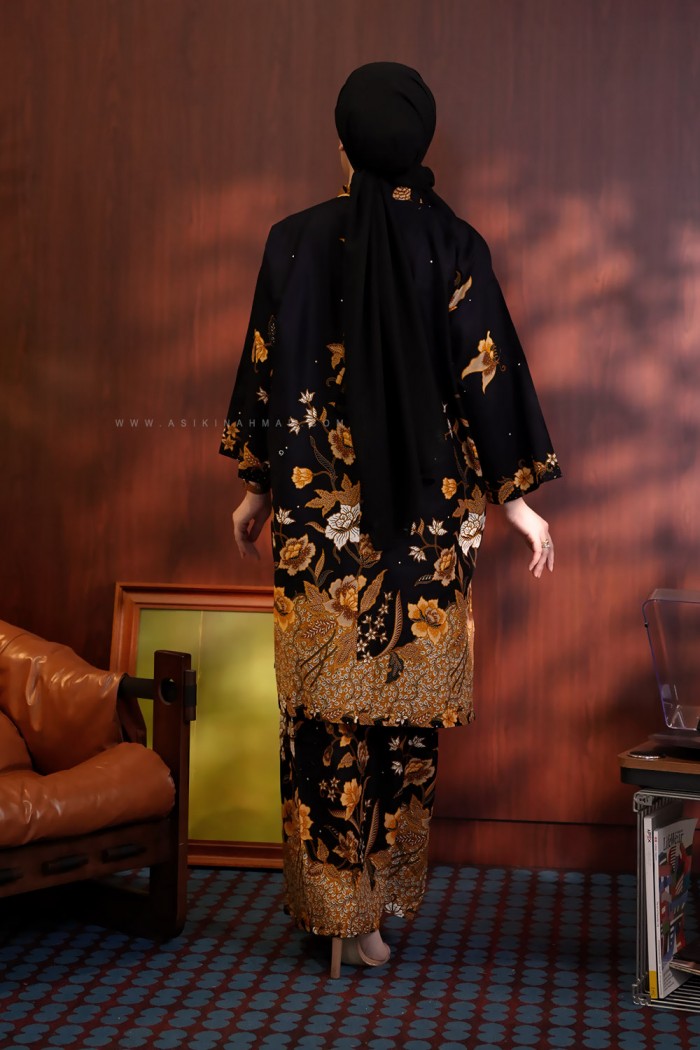 SENJA AYU KURUNG (SA050)