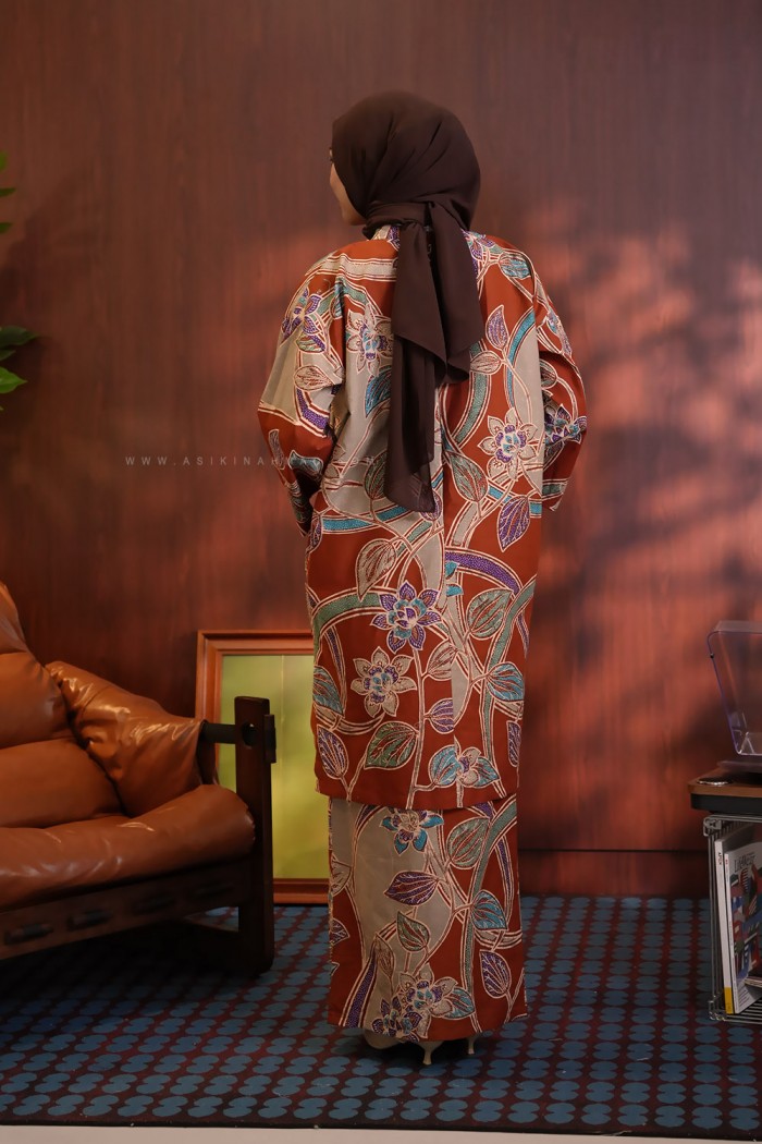SENJA AYU KURUNG (SA053)