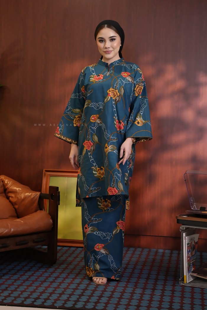 SENJA AYU KURUNG (SA054)