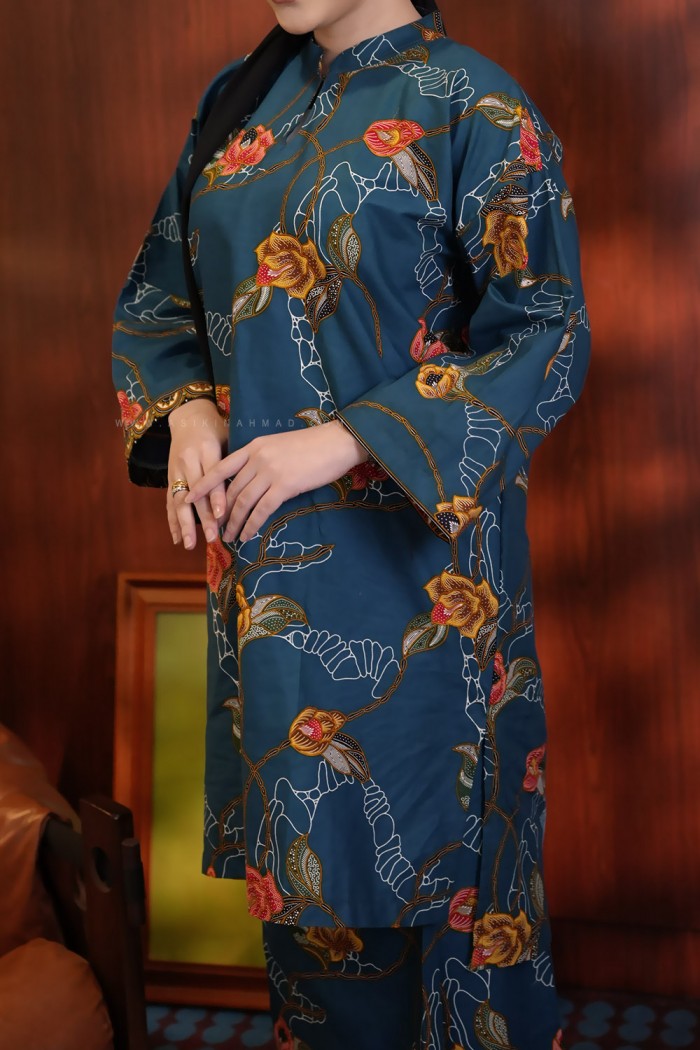 SENJA AYU KURUNG (SA054)