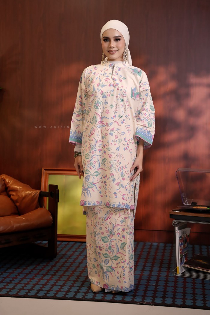 SENJA AYU KURUNG (SA055)