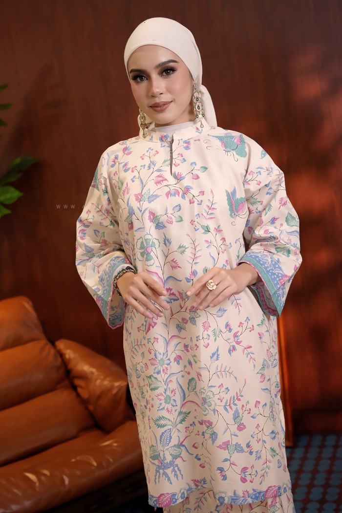 SENJA AYU KURUNG (SA055)