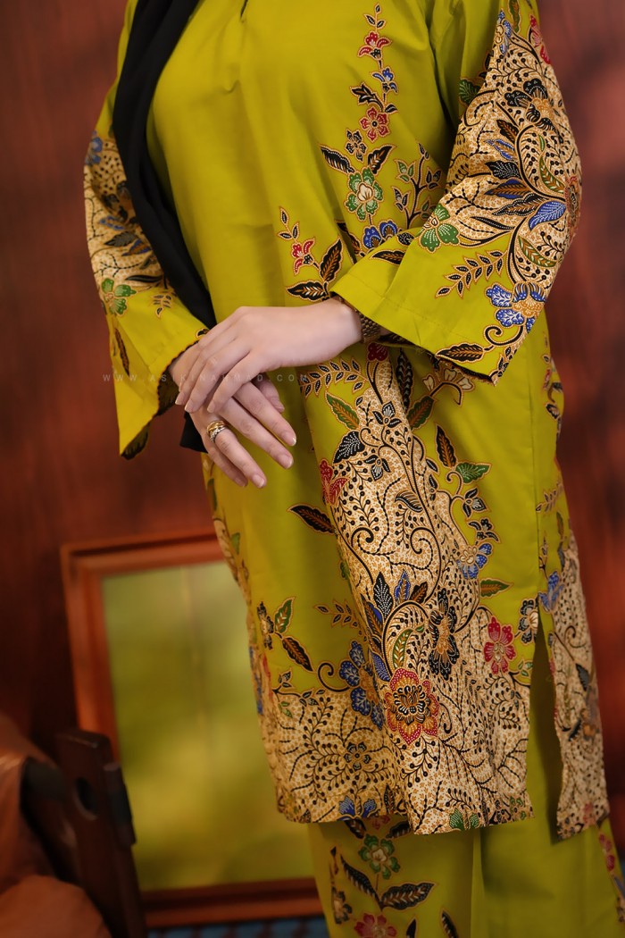SENJA AYU KURUNG (SA056)
