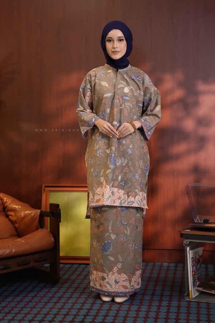 SENJA AYU KURUNG (SA057)