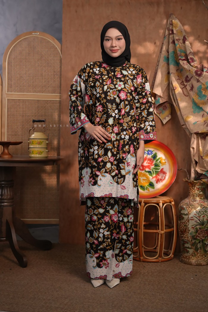 SENJA AYU KURUNG (SA060)