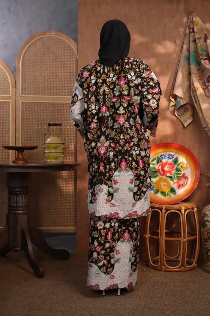 SENJA AYU KURUNG (SA060)