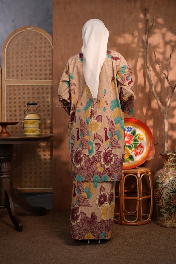 SENJA AYU KURUNG (SA062)